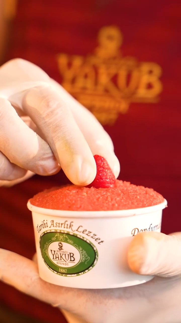 Join the Helvacı Yakub Efendi family and be part of a sweet business!